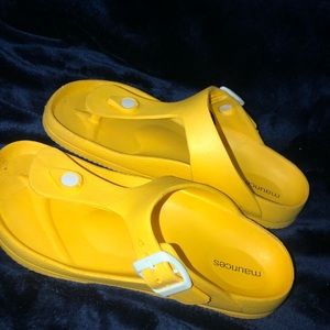 Maurice’s sandals